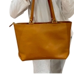 COCCINELLE дамска чанта Meghan camel